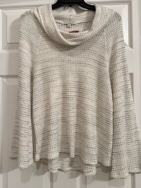 Green Envelope Cowl neck Sweater. Cream and Gray. Size small. New with tag.